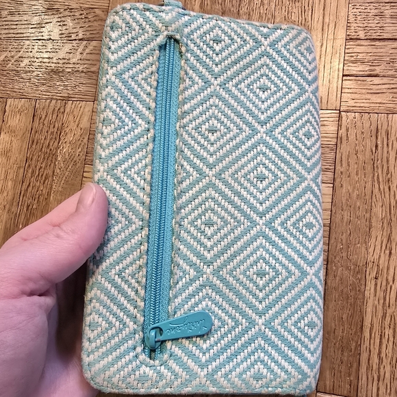 Thirty One Wallet - Picture 2 of 4